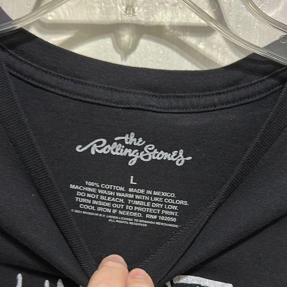 Rolling Stones Black T-Shirt - Picture 3 of 6